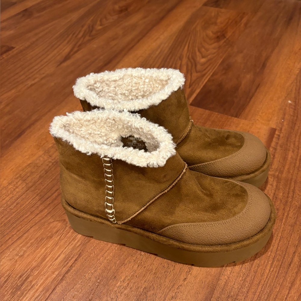 Zara fur boots